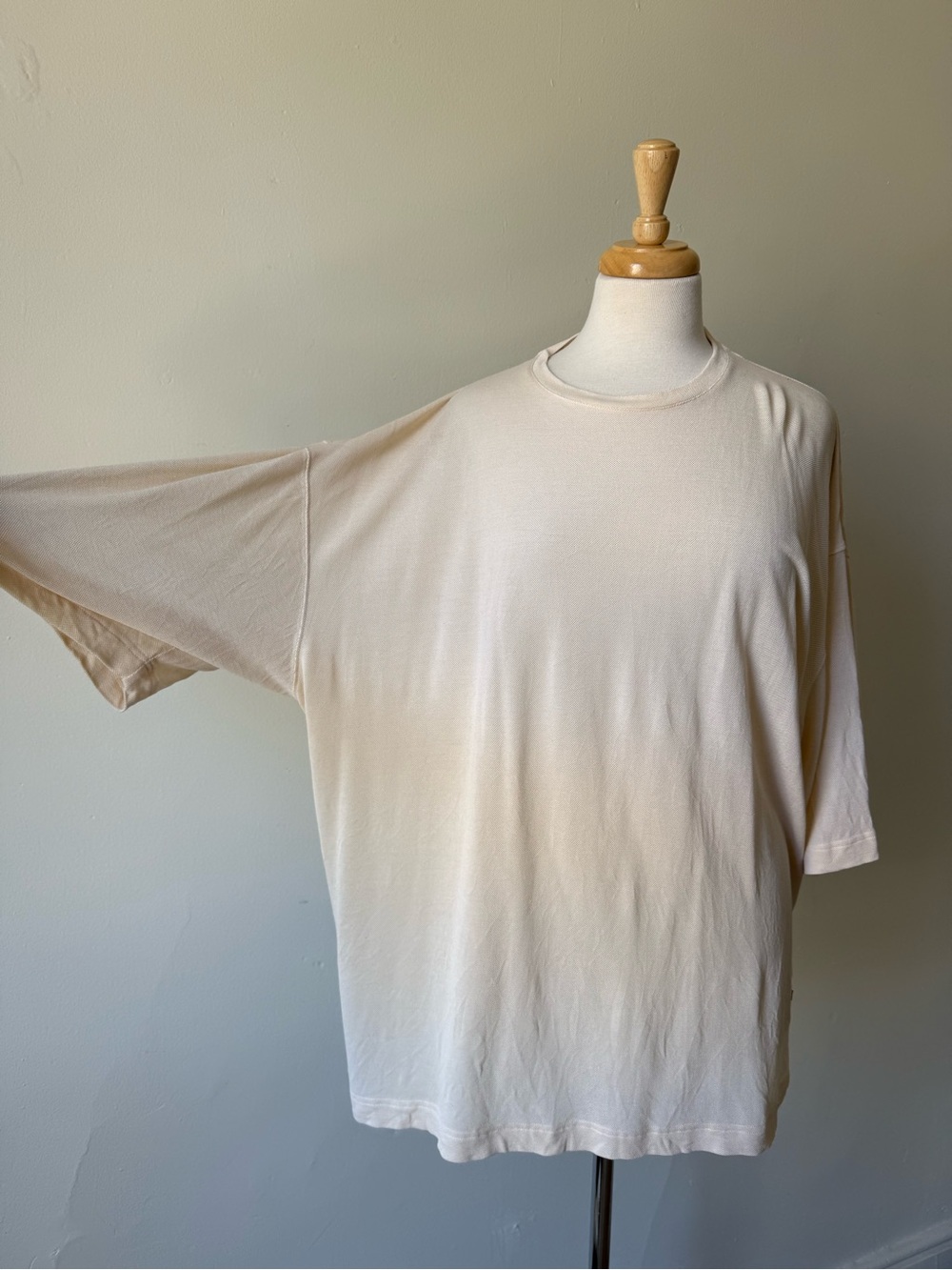 Vintage Joseph Abboud 100% Silk Knit Tee Shirt XL Ivory Oversized Luxury 90s